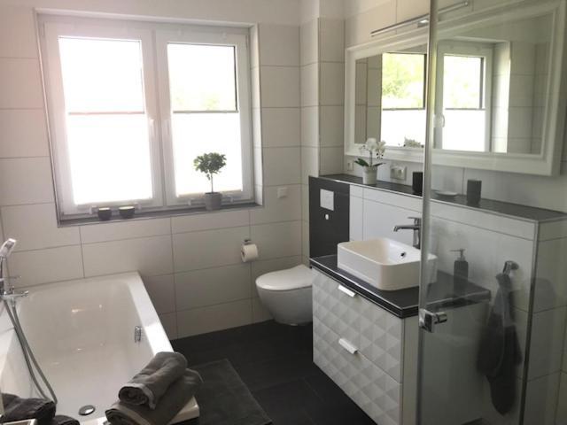 Top-Ferienwohnung Bei Berlin, Bis 3 Gaeste, Terrasse Und Garten Bestensee Ngoại thất bức ảnh